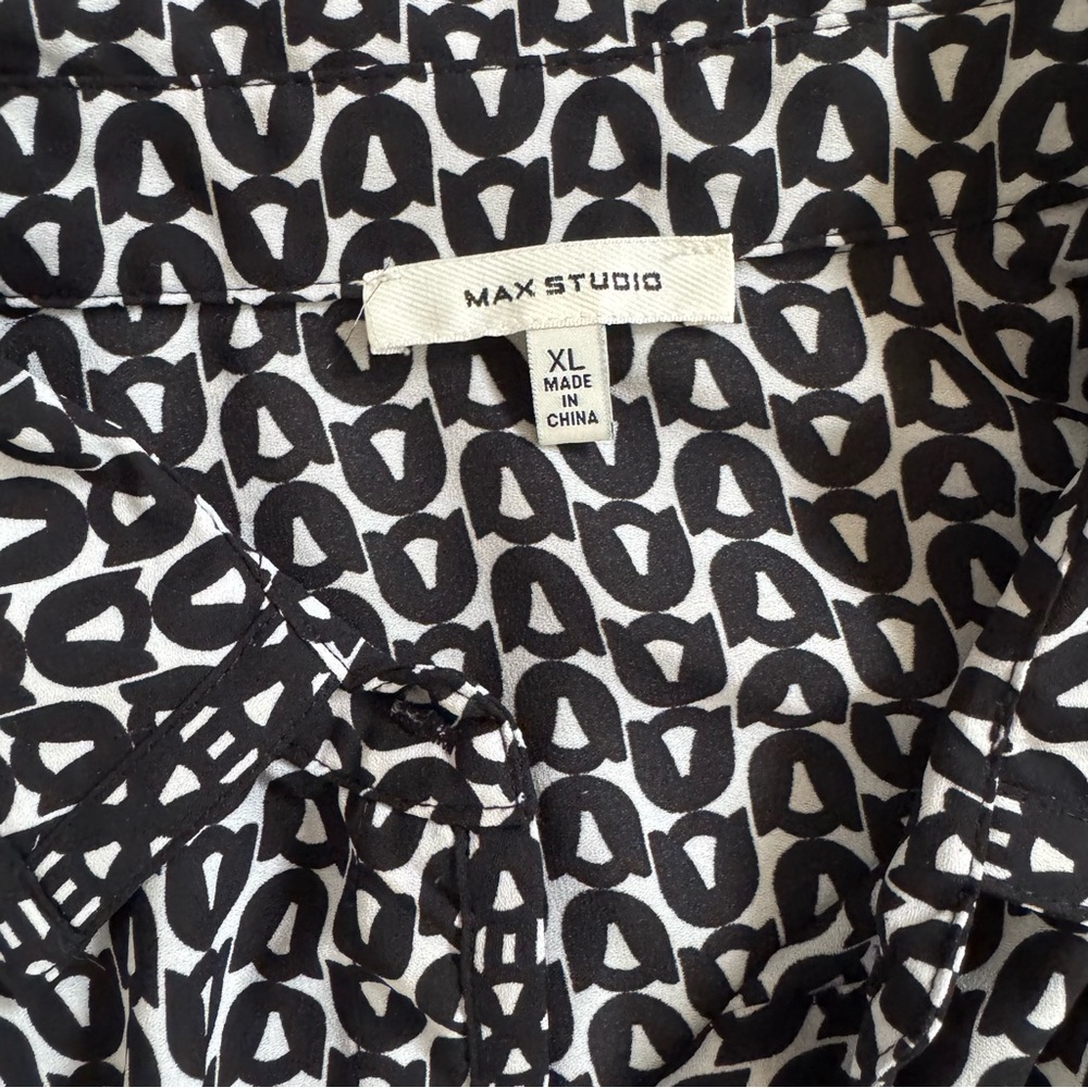 Max Studio Black and White Long Sleeve Dress - Picture 2 of 15